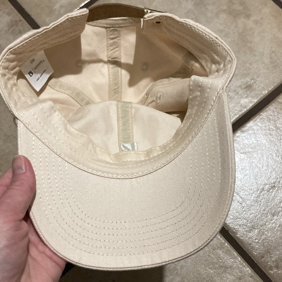 Hat - Picture 2 of 4